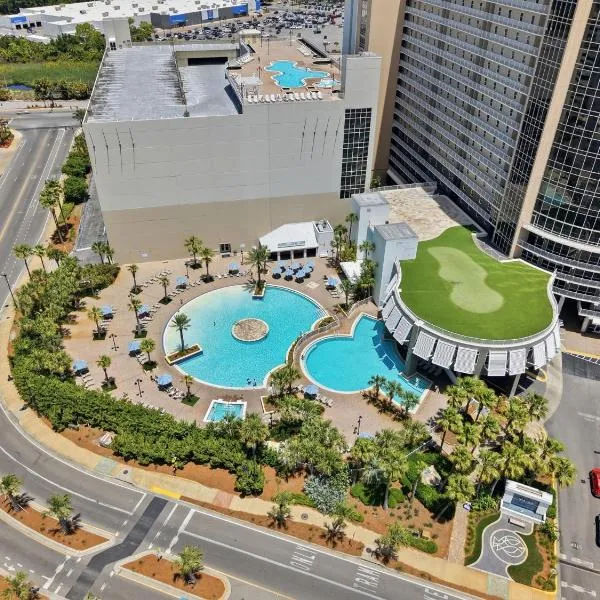 Beach Nest Escape - 5 Pools, Hot Tub, Gym, Wi-Fi, hotel u gradu 'Panama City Beach'