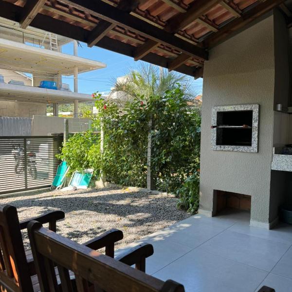 Casa aconchegante na Praia de Bombas a 50m do mar - Foto 4