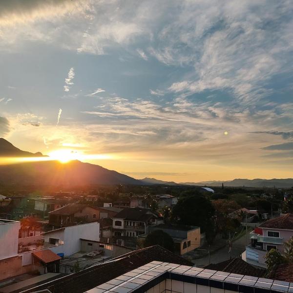 Apartamento duplex no centro com estacionamento