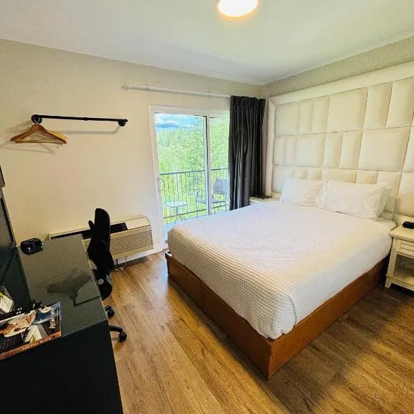 Hotel Civilia Lakeside by Civilia Golf Retreat, hotel u gradu Klirvoter