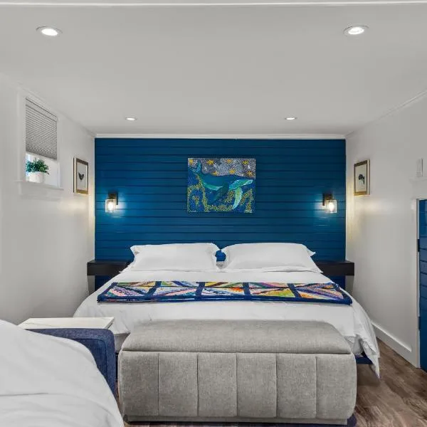 The Whistling Kettle King Studio Near Downtown, hotel i St. John's