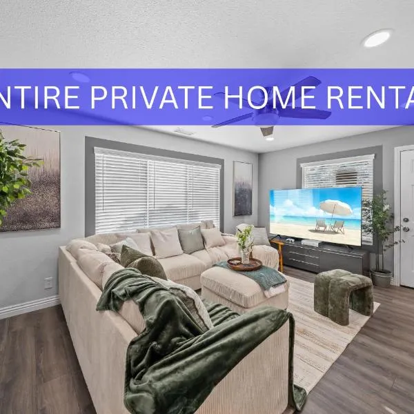 Entire Private Home with 4 Bedrooms 3 Bathrooms, King Bed, Gated Yard, Parking, Ranch, Available Now, Hotel in San Diego