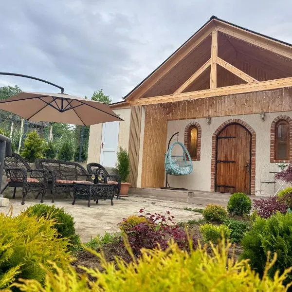 House of Warmth, hotel din Bagdatʼi