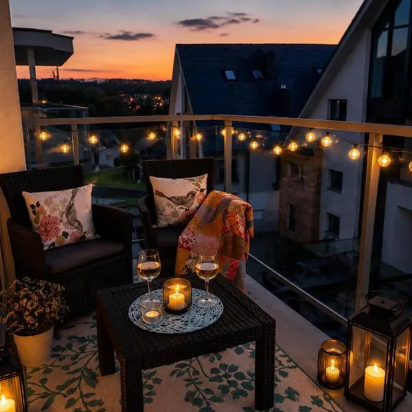 Apartament Cień Wiatru z wanna i widokiem na jezioro – hotel w Charzykowach