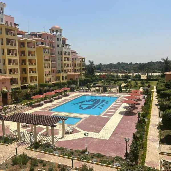 Modern 2-bedroom Apt Dreamland Golf & Pool View, hotel u gradu '6th Of October'
