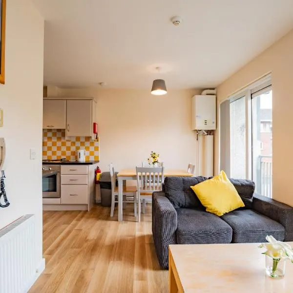 Spacious Group Base - 4 Bed Central Limerick, hotel Limerickben