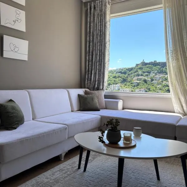Gjirokaster Castle View Premium Apartment, hotel a Gjirokastër