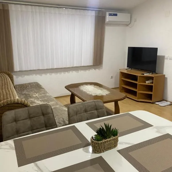 Rena Comfort Apartment, hotel di Bar