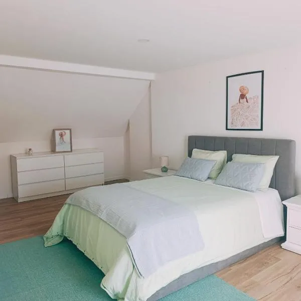 Casa Serra & Mar، فندق في أزيتاو