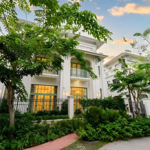 Regal Villas Tropical Phu Quoc, מלון בפוקוק