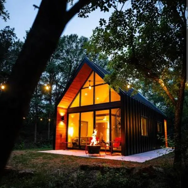 The woodcrest by lake & woods, hotel in Bhīm Tāl