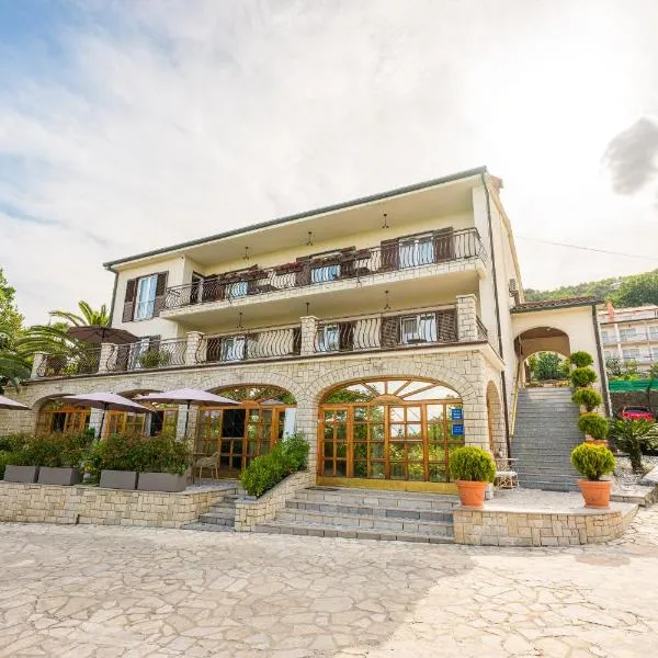 Villa Klaric Apartments, hotel i Lovran