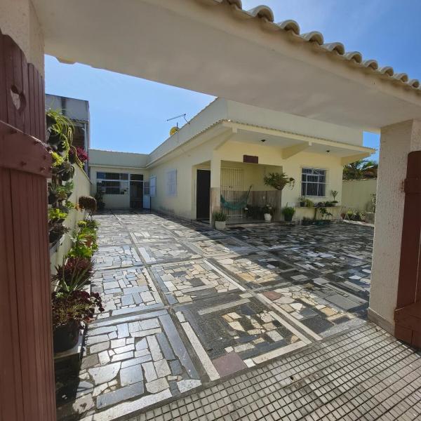 Casa em Piúma com suíte casal, perto da Praia de Acaiaca