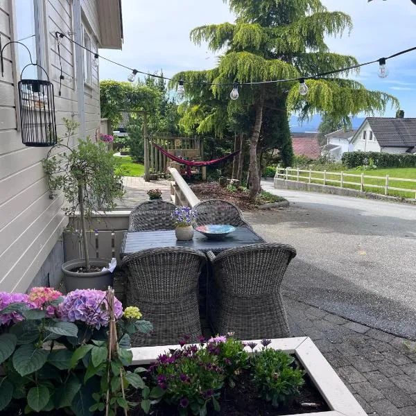 Cozy place near Pulpit Rock, hotel en Strand
