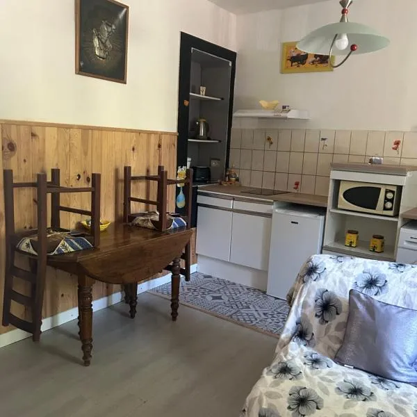 Au bonheur de LILI, hotel in Fontaine-de-Vaucluse