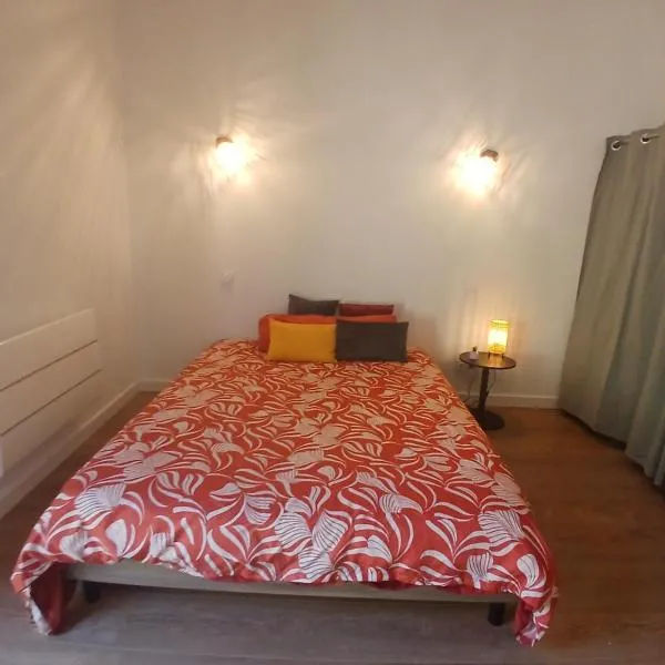 chambre avec salle de bain privative, hotell sihtkohas Hendaye