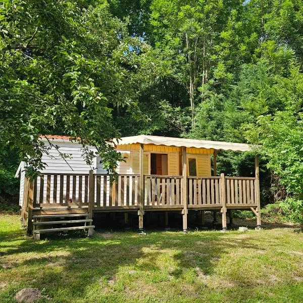 Rosa Mobilhome Prats de Motlló, hotel i Prats-de-Mollo-la-Preste