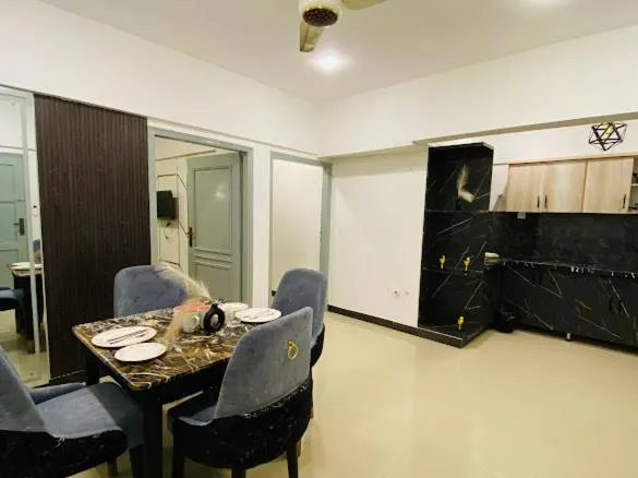 Creek Phase 8 Modern Family Appartments, hotel en Karachi