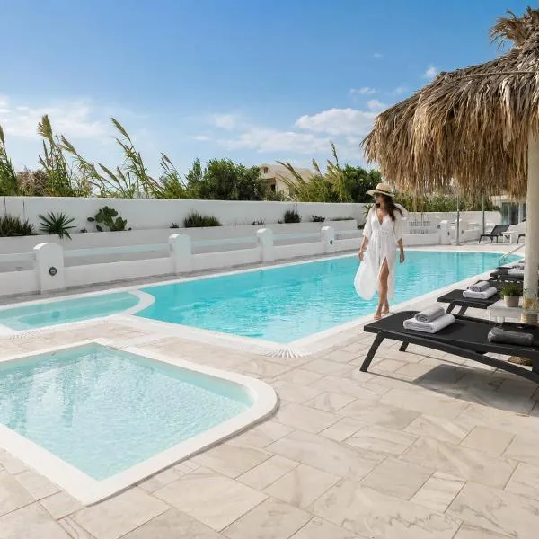 Perissa Design Centro Suites- BEACH FRONT, hotel a Perissa