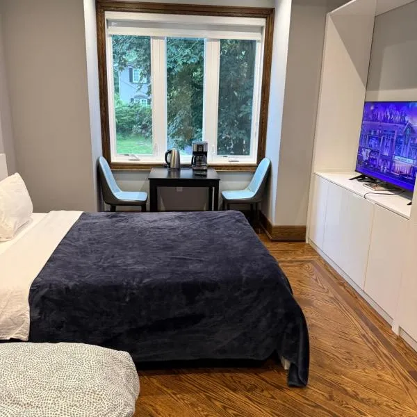 Modern House in Toronto – hotel w mieście Toronto
