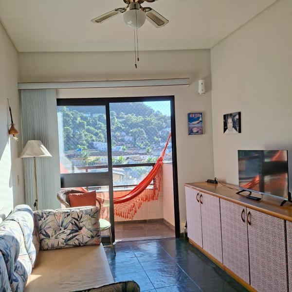 Guarujá Enseada,2 quartos, ar, vaga 1 carro, praia à pé
