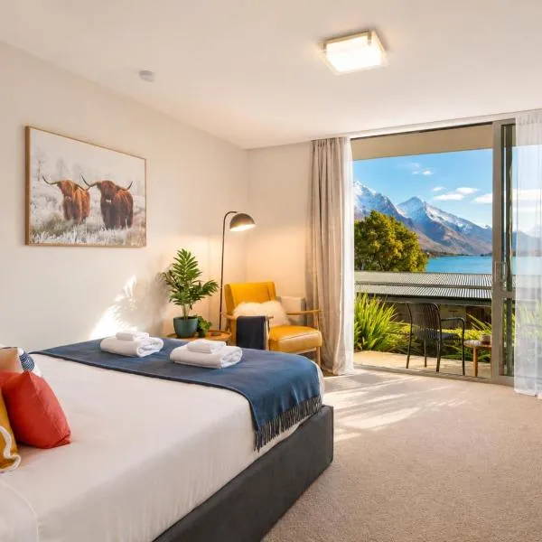 Lake & Mountain Views, Close to Shops & Dining, hotel a Queenstown