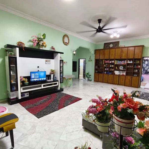 Delima Guest House Kangkar Pulai, hotel in Johor Bahru