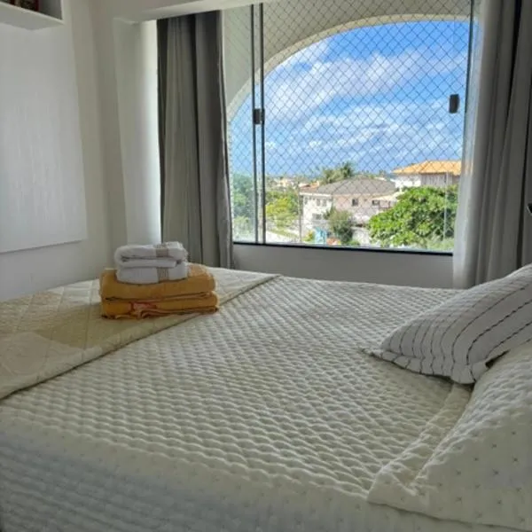 Luxus Duplex 102m2 Vista Mar - Vilas do Atlântico, hotel em Lauro de Freitas