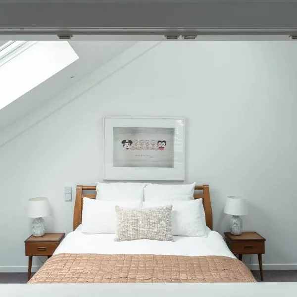 Mahoe Apartment, Heart of Devonport Village, Hotel in Auckland