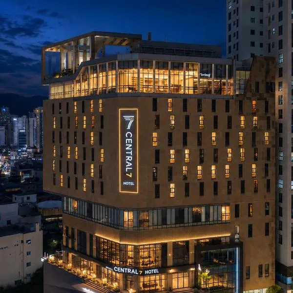 Central Seven Hotel by Kwon Busan Seomyeon, hotel i Busan