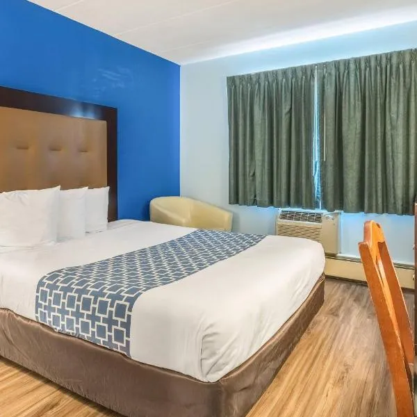 Econo Lodge Inn & Suites Windsor Locks Bradley Airport, מלון בוינזדור לוקס