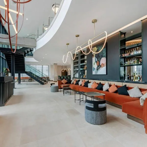 Cambria Hotel Austin Downtown, отель в Остине