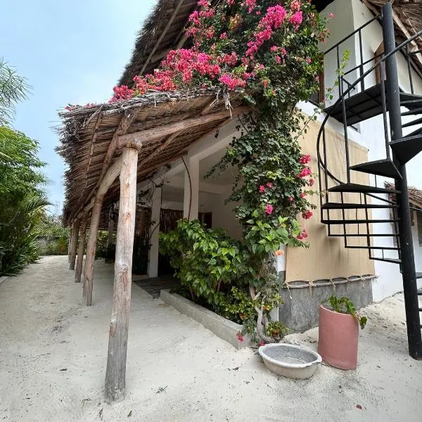 BONDENI BEACH HOUSE, hotel in Jambiani