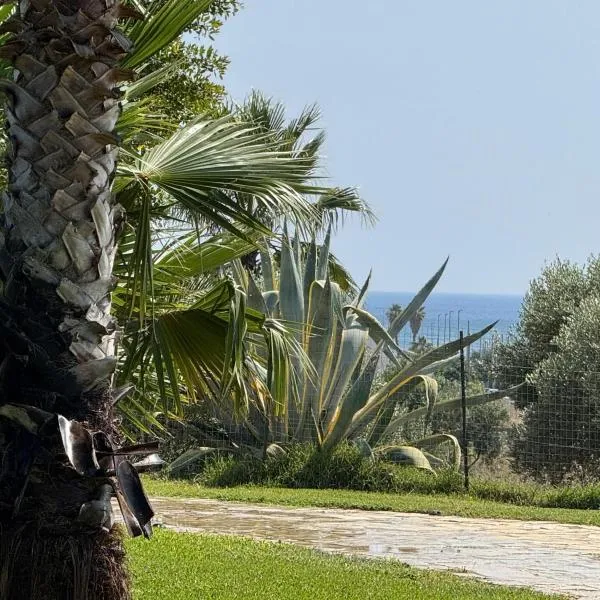 A casa di Raf, hotel en Torre Lapillo