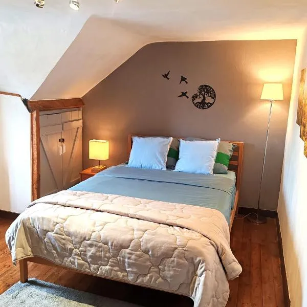 Han-Voyage 2nd floor apartment Breakfast included, hotell i Han-sur-Lesse