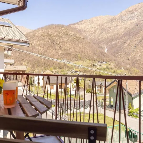 Antica Locanda Montescheno, relax in famiglia, vista monti e bbq, hotel di Villadossola