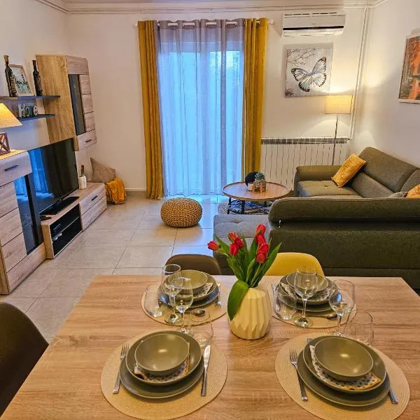 Apartman Ruza 1, hotel en Poljane