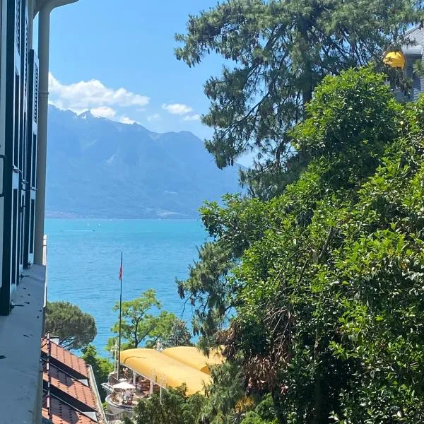Appartement vue lac Montreux, hotel in Montreux