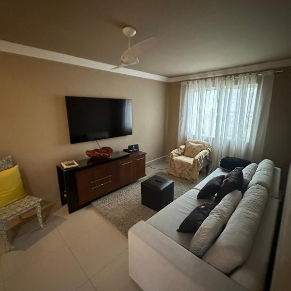 Casa moderna linear 4Q no Recreio perto da praia