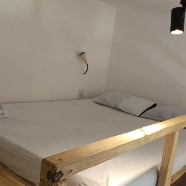 Hostel Republika، فندق في ناتال
