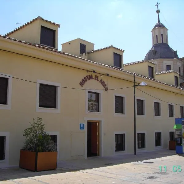 Hostal El Arco, hotel in Mejorada del Campo