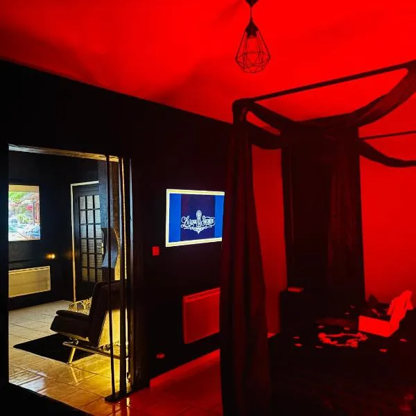 La loge secrète Love Room، فندق في Dolus-le-Sec