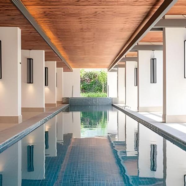 Studio c/ piscina, academia e próx. metrô (411)