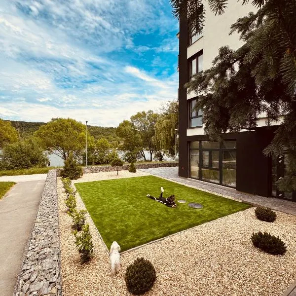 Luxusné apartmány Nad jazerom, hotelli Košicessa