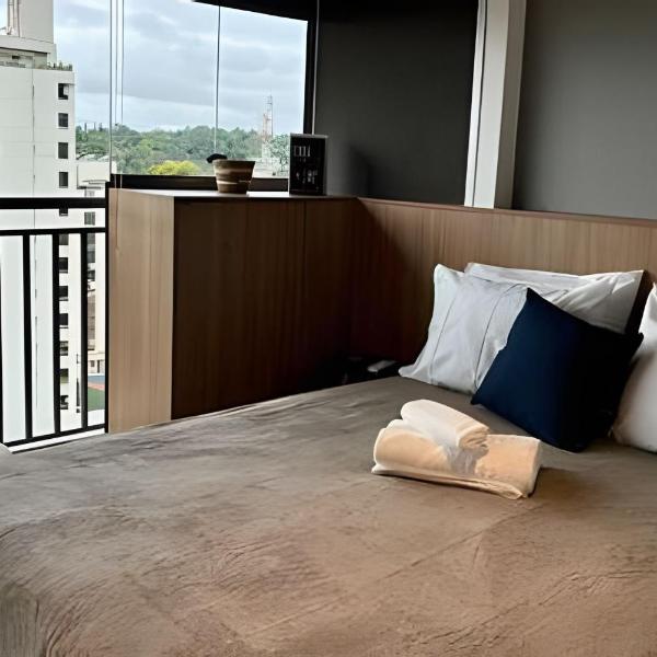 Studio com academia, rooftop e metrô (1303)