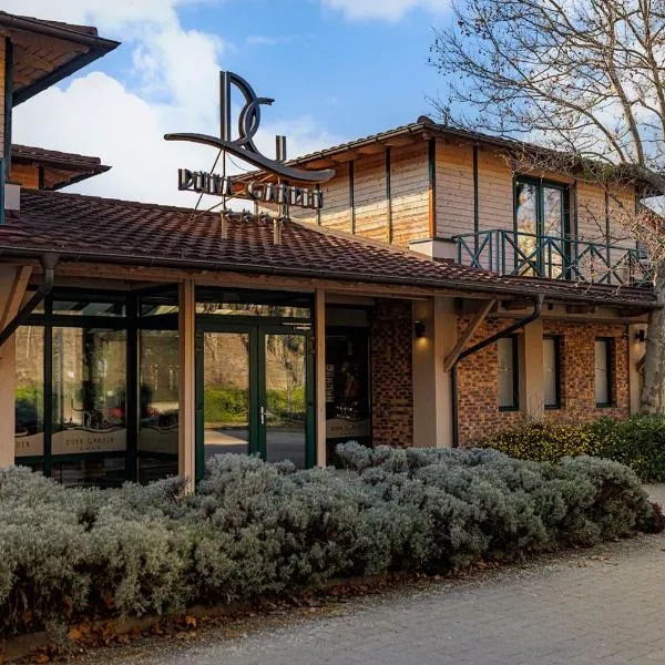 Duna Garden Hotel, hotel u Budimpešti