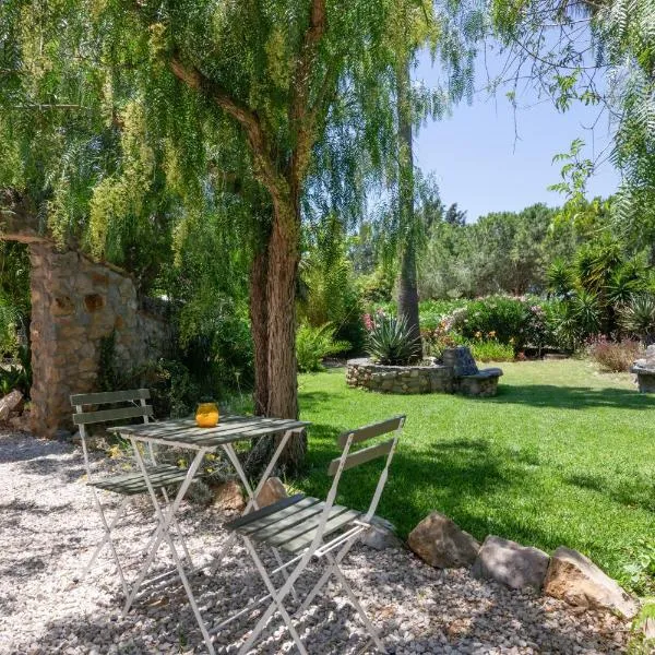 Garden Cottage, готель у місті Монкарапашу