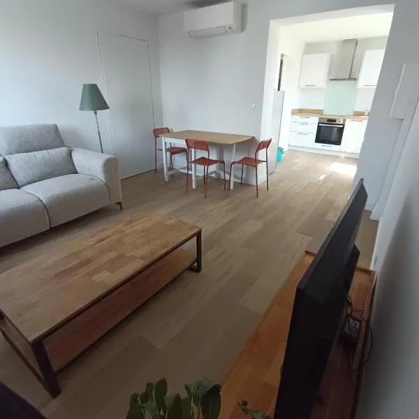 Appartement Neuf avec Balcon, hotel in Hendaye