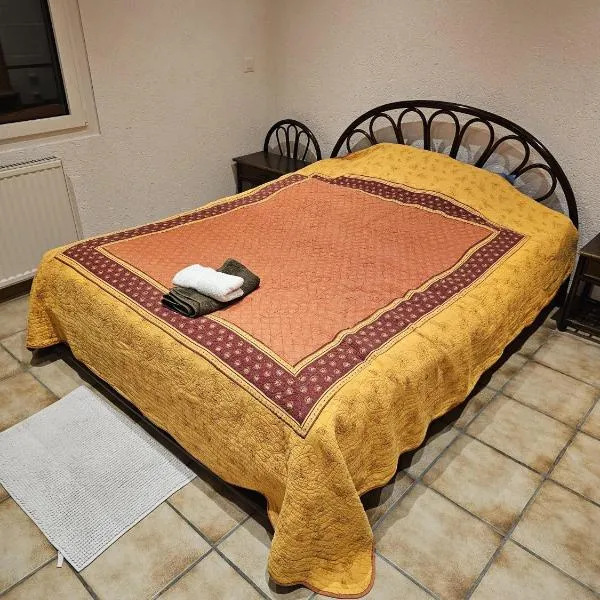 Belle chambre privative à Vallorbe, max 2 voyageurs, Hotel in Vallorbe