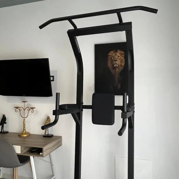 La Base Fitness House, hotel en Decimomannu